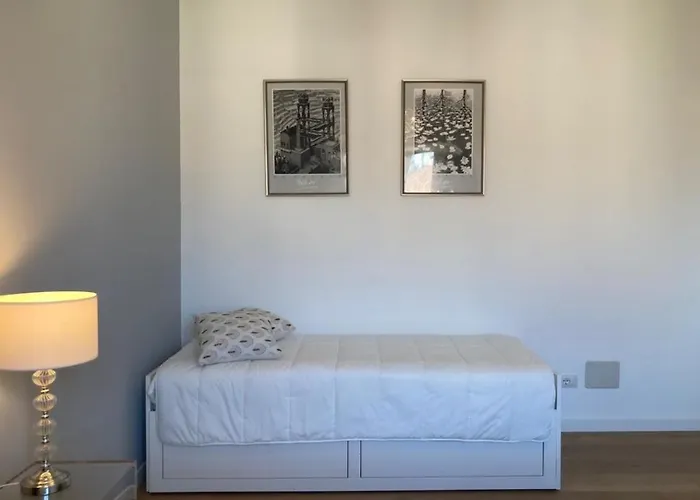 Spazioso Bilocale Metro M4 Skynest Apartamento *