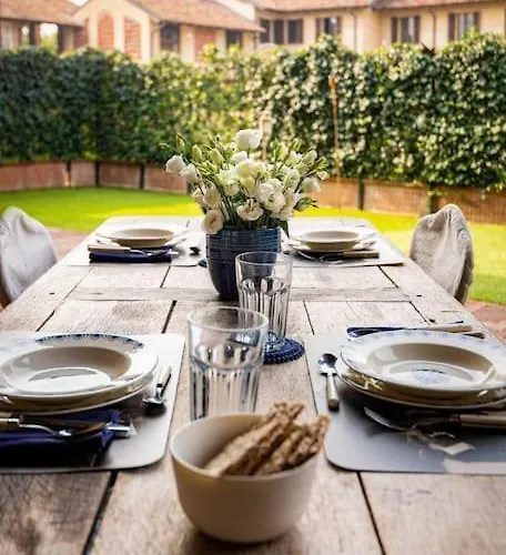 Con Giardino Privato E Sauna * Milan