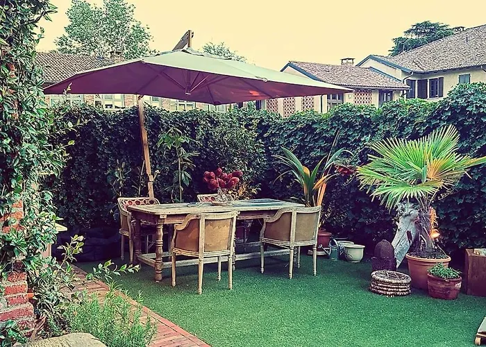 Con Giardino Privato E Sauna Apartment Milan