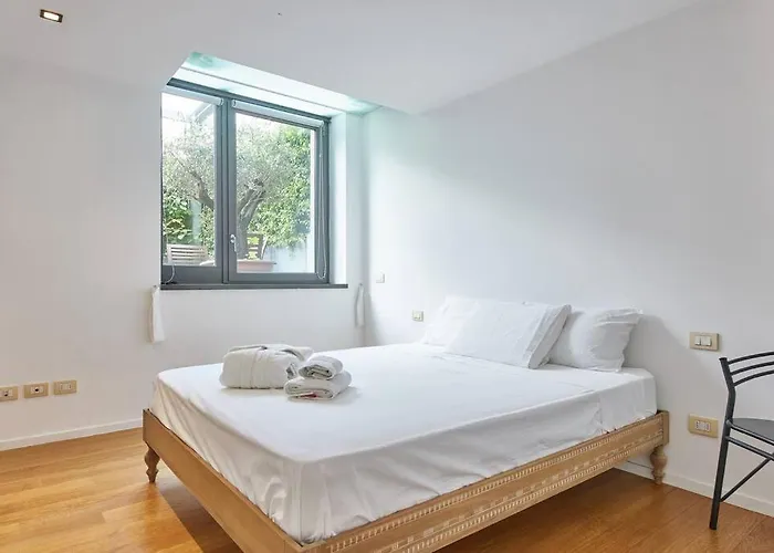 아파트 Ampia Casa Indipendente Con Giardino Privato 밀라노