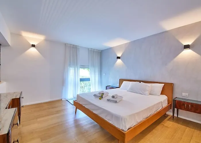 Ampia Casa Indipendente Con Giardino Privato 아파트 *