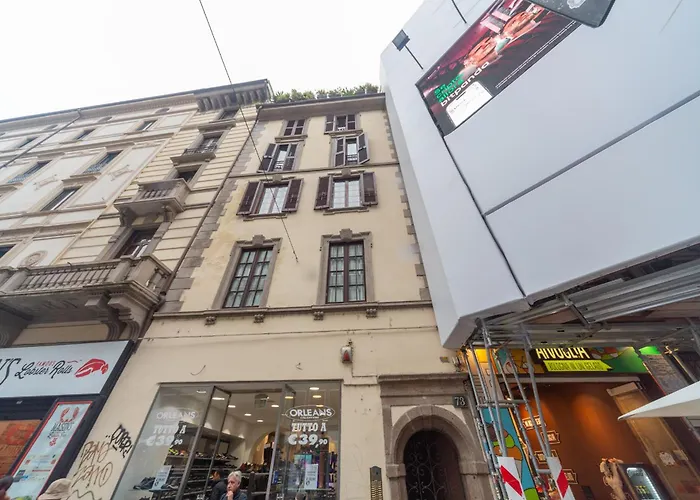 Charming 2-bedroom In Milanese Building