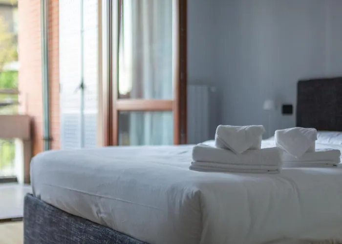 Modern Oasis Opposite Bosco Verticale 아파트