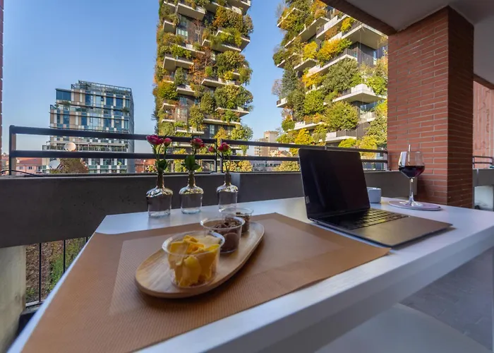 Modern Oasis Opposite Bosco Verticale 公寓