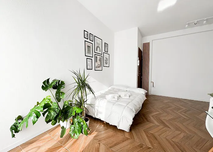 Moderno Bilocale Vicino A Fondazione Prada Apartamento