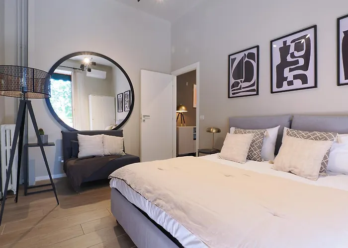 아파트 Boutique Design - Subway 300 Meters 15 Mins From Brera