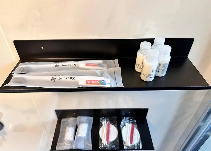 Casa Angelo Design Flat - Milan, Porta Venezia, 3 Metro Stops Duomo * מילאנו