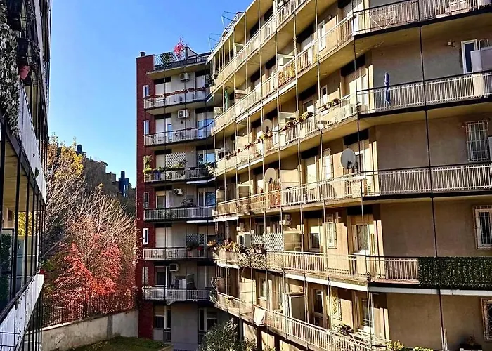 Modern With Balcony Near Centre 公寓 米兰