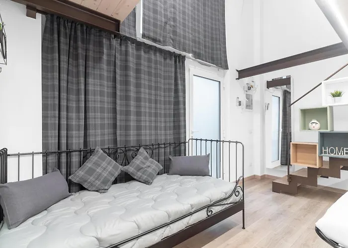 So14 - Loreto - Duomo -central - Comfortable - דירה