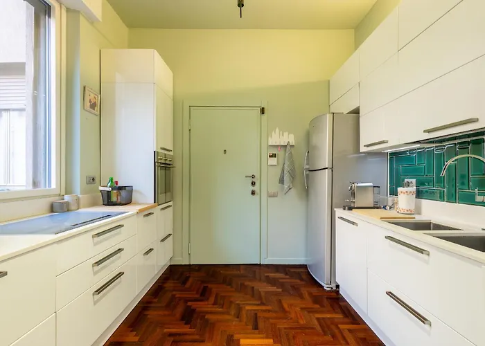 Cairoli E Garage Appartement