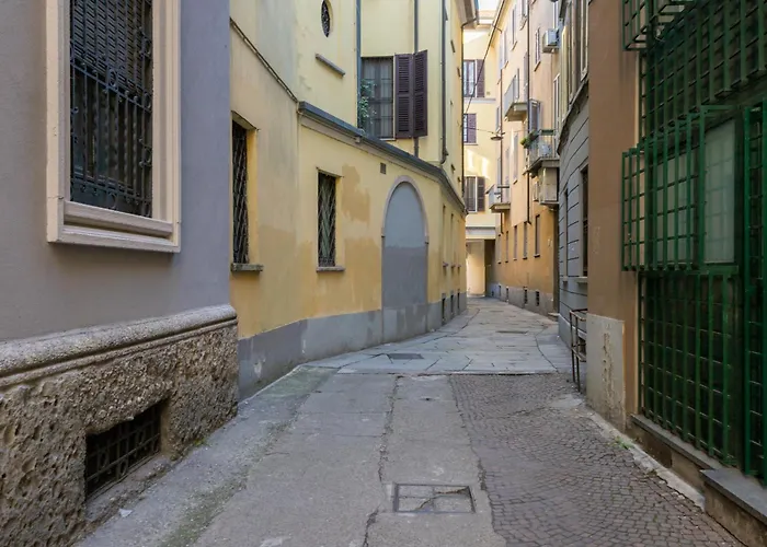 Co99- Large Lanzone * Milano