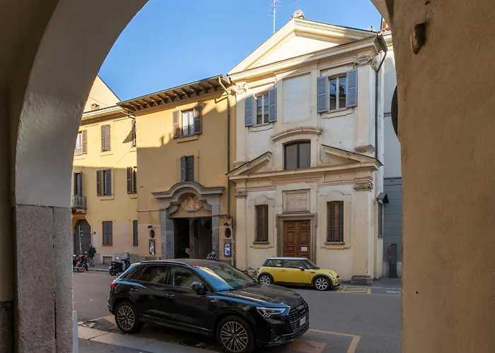 Co99- Large Lanzone Milano