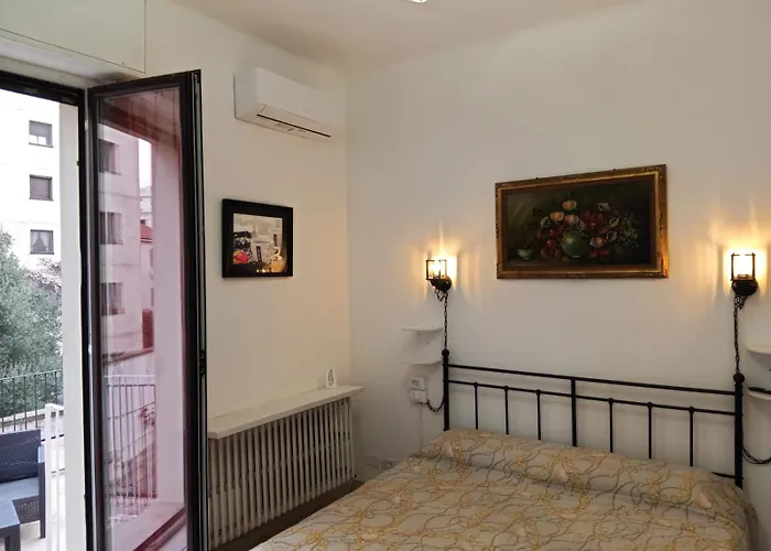 Doppia Atmosfera فندق مبيت وإفطار *