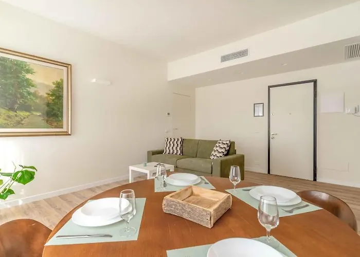 Vibrant Navigli Block With Aircondition Porta Genova M2 Appartement Milan