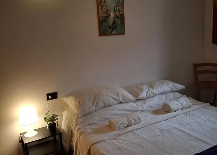 Navigli Star Apartmán *
