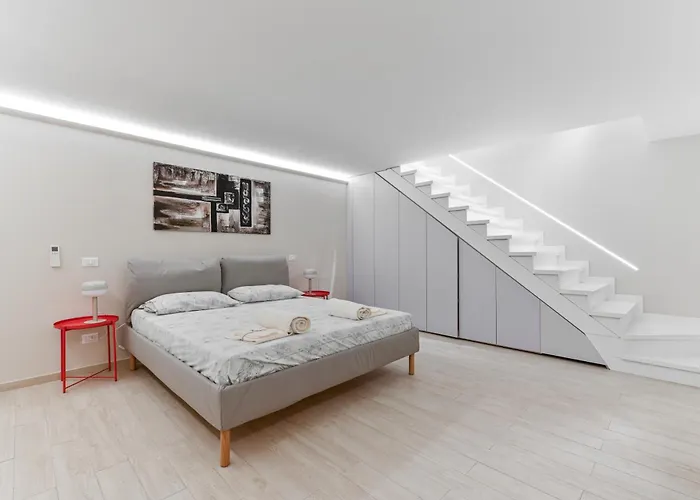 San Siro Ippodromo - Rho Fiera Elegant Two-story Loft Feriehus *