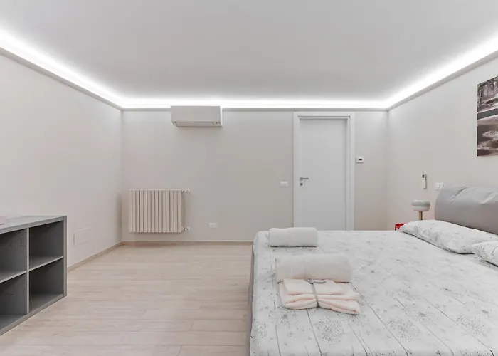 San Siro Ippodromo - Rho Fiera Elegant Two-story Loft Feriehus *