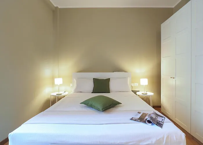 Contempora - Silent & Charming In Lovely Conca Del Naviglio * Milaan