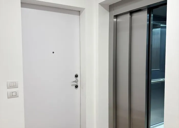 דירה Artstay - New Exclusive Apt Near Metro M4
