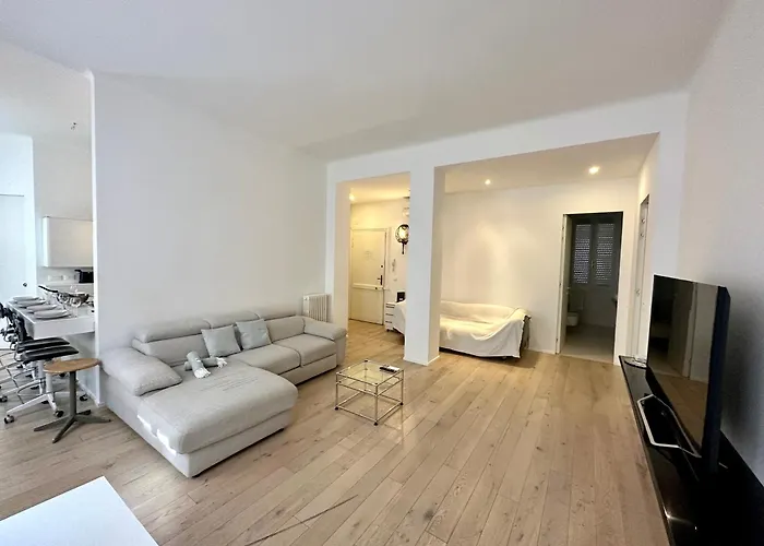 The White House In Apartmán *