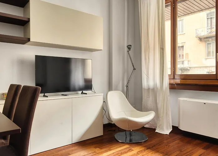 Just Urban - Strategic 1br For Duomo & Life - M1 アパート