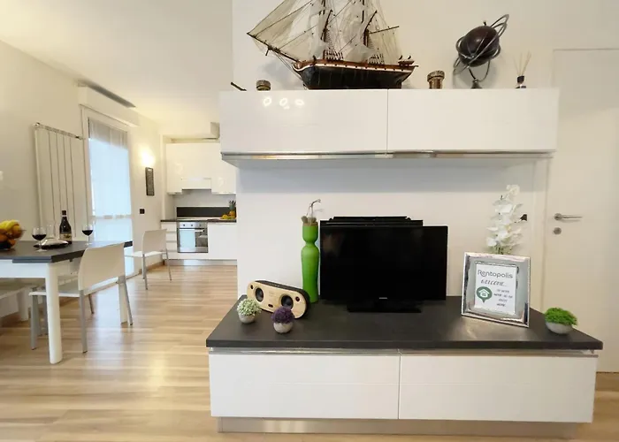 Apartman Chic Apt Near Piazza Duomo, Milan