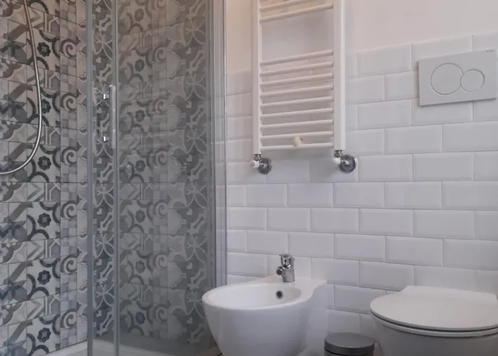 Гостевой дом -l' Oasi Del Turista, Room2- Station