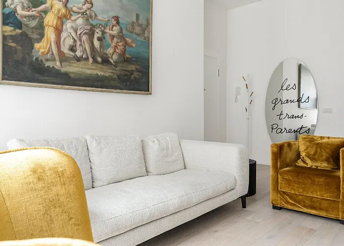 Palazzo Visconti Di Modrone, Two Beautiful By Halldis Lejlighed