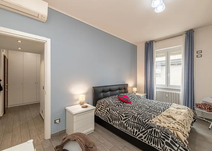 Brand New And Close To Downtown! * ミラノ