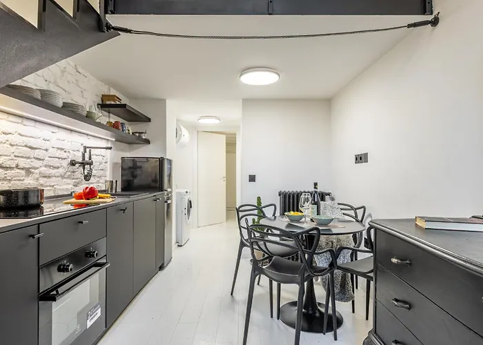 Apartment Trilocale Nolo Milan