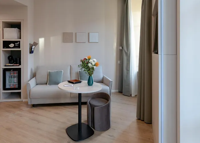 Aiello - Isola Design District 3* מילאנו