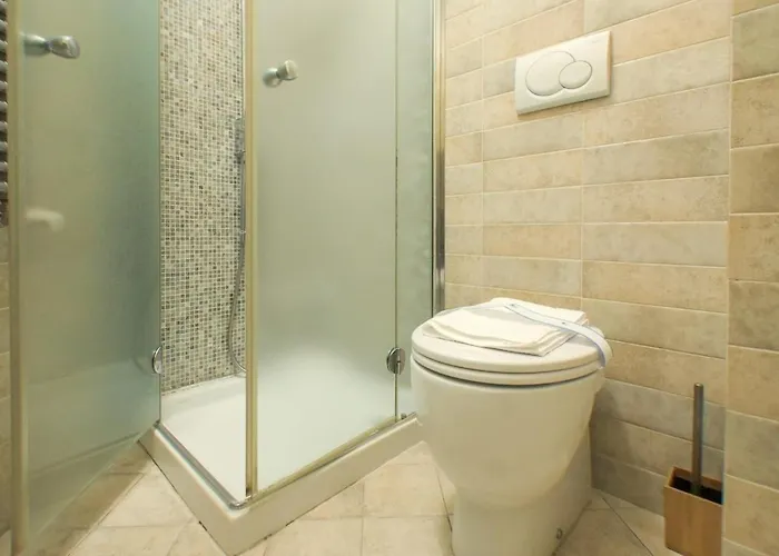Comfortable And Strategic In The Center Of