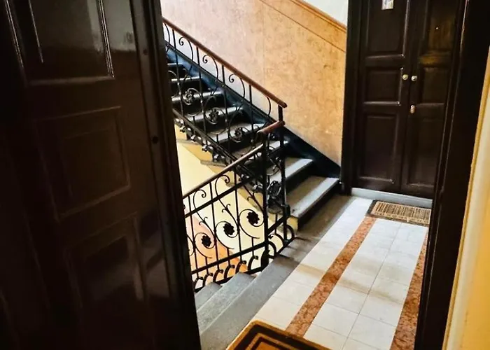 Apartmán Near Station , In The Heart Of Nolo, Cozy And Quiet, 3rd Floor Without A Lift