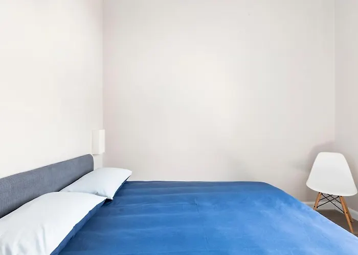 Navigli Ultimo Piano Apartament