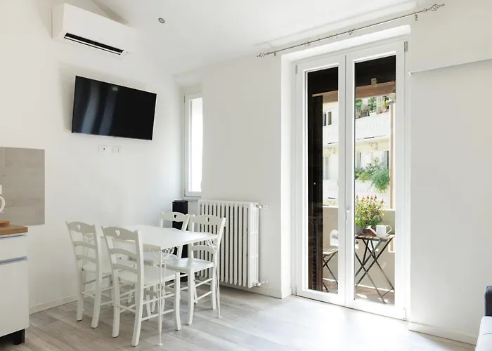 Greenheaven Luxe In Classic Area Daire Milano