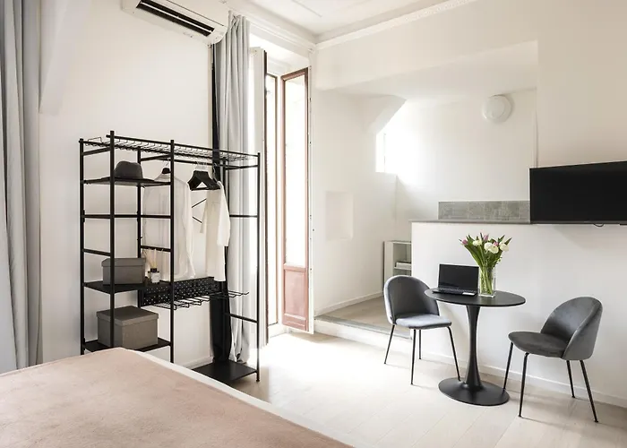 Easylife - In Porta Venezia * Milano