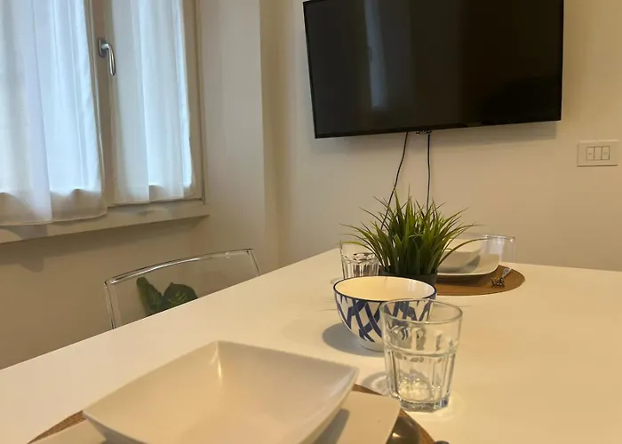 La Regina Delle Locazioni Accanto Bocconi Apartmán *