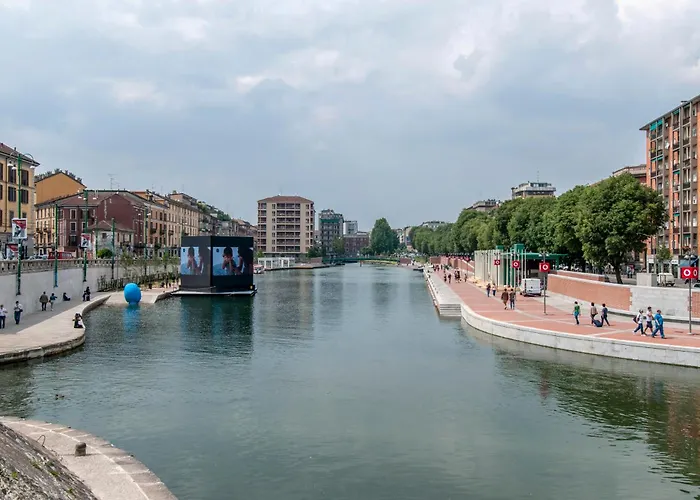 Navigli - Darsena; La Perla Di ミラノ