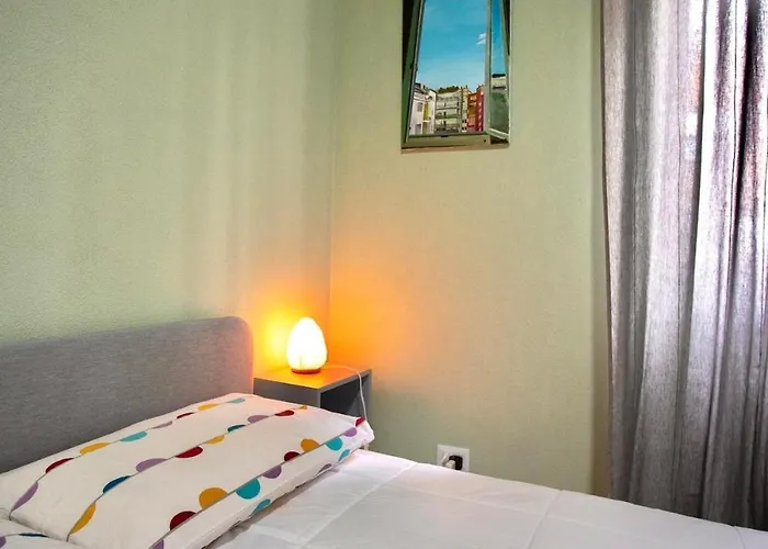 Cozy One-bedroom In * Milán
