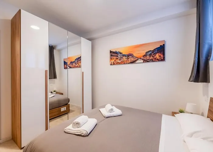 Authentic Private Flat 2 Min From Navigli