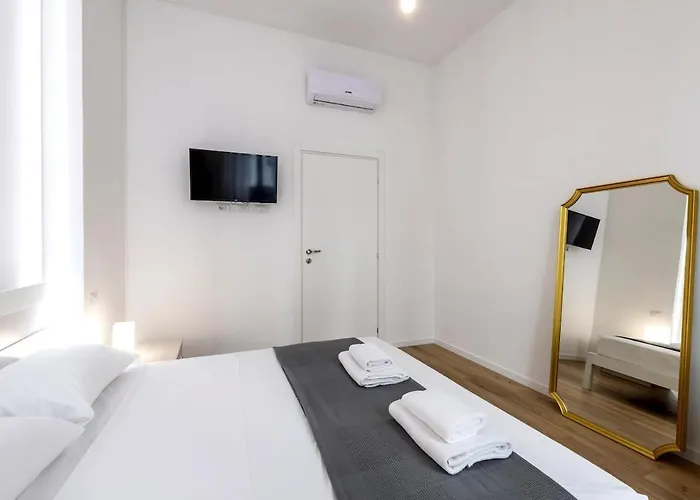 Prealpi1-design With Two Double Bedrooms ميلان