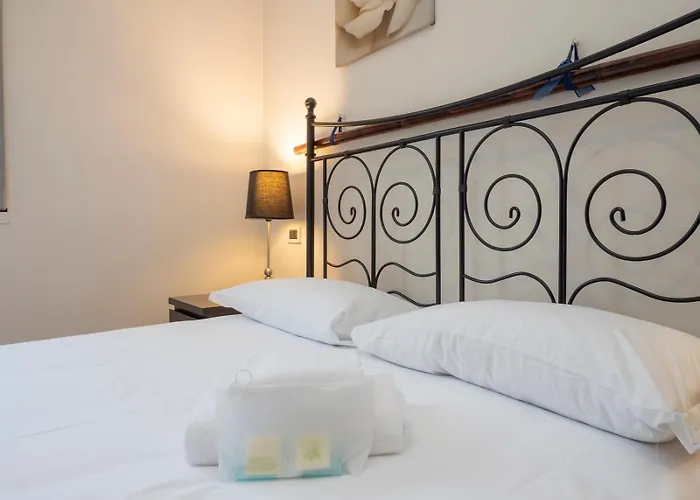 I Host - Muratori 54 *