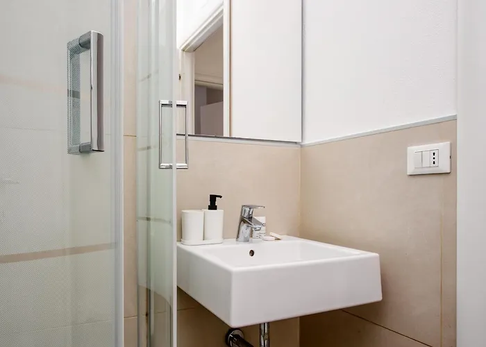 Апартаменты Joivy Cosy 3br Flat In The Centre Of *