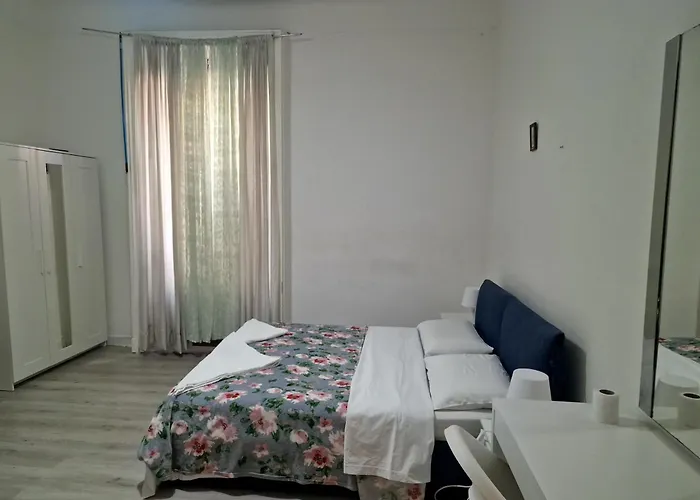 House In The Center-casa Nel Centro Della * Milão