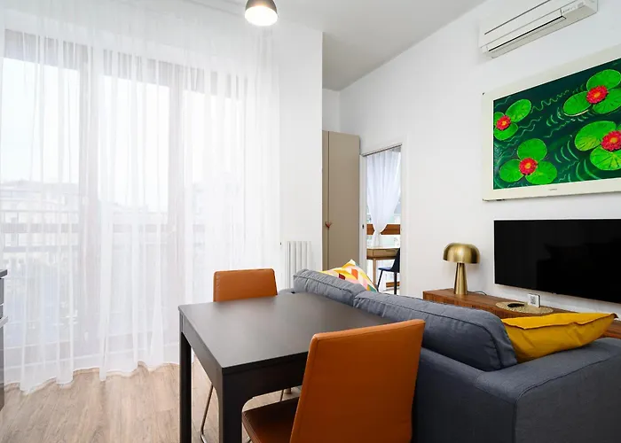 Classbnb - Stylish In The Moscova Area, 250 M From Metro Line M2 アパート
