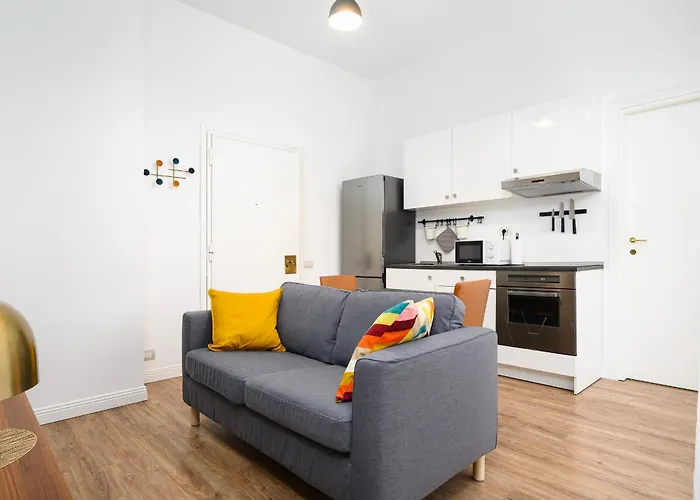 Classbnb - Stylish In The Moscova Area, 250 M From Metro Line M2 アパート *