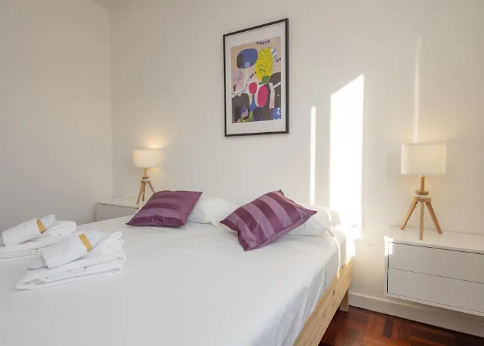 San Siro - Modern & Stylish 3 Bedroom With 2 Balconies Lotto Mm1-mm5 By Rentopolis *