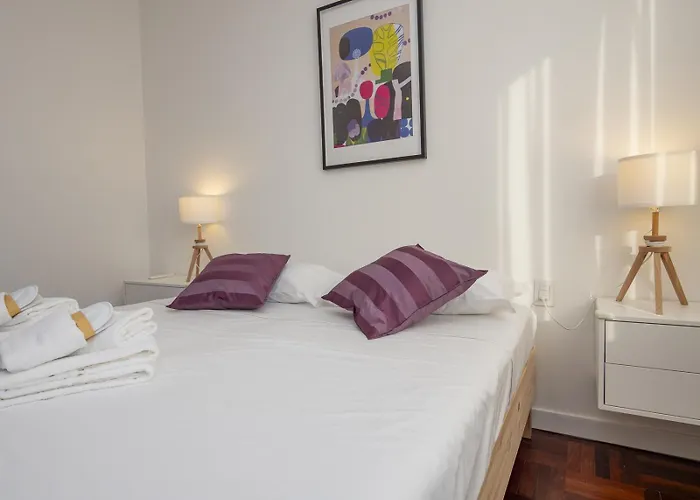 San Siro - Modern & Stylish 3 Bedroom With 2 Balconies Lotto Mm1-mm5 By Rentopolis Apartman