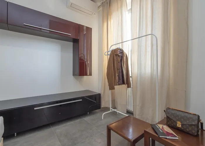 San Siro - Modern & Stylish 3 Bedroom With 2 Balconies Lotto Mm1-mm5 By Rentopolis Apartment