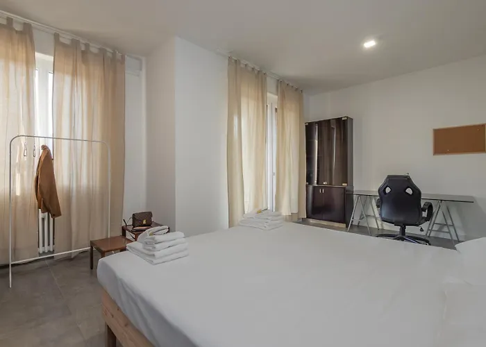 Apartment San Siro - Modern & Stylish 3 Bedroom With 2 Balconies Lotto Mm1-mm5 By Rentopolis *